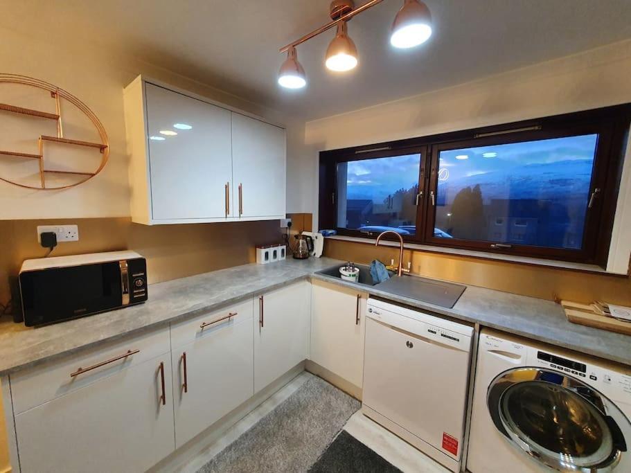 Premium Ground Floor Apartment, Near Fort William Town Centre Kültér fotó